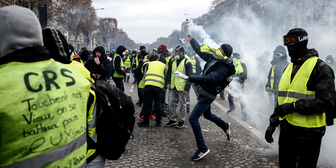 Un Gilet Jaune Est Mort Journal 30minutes